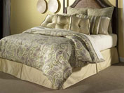 Wholesale bedding ensembles and comforter sets 